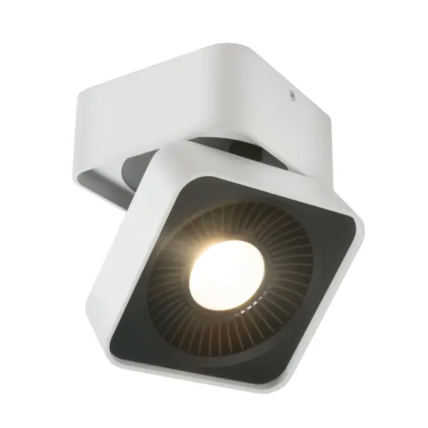 The Solo 5-inch flush mount combines commercial-grade durability with residential versatility. Its adjustable head rotates 90 degrees with 360-degree radius, making it ideal for accent lighting and directional applications.