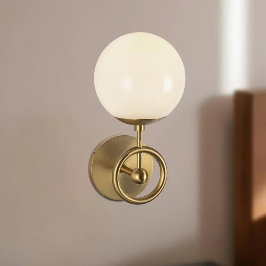 Vintage-Inspired Vanity Light with Playful 1960s Charm - Image 2
