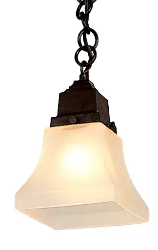 Compact Craftsman-Style Pendant with Artisan Appeal
