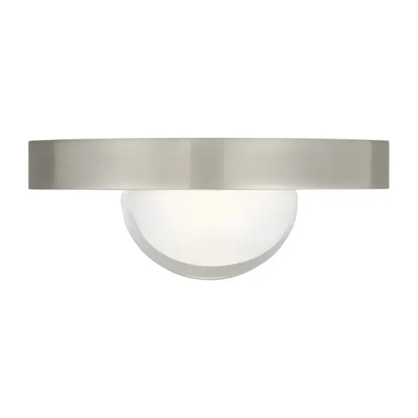 Kelly Wearstler's Ebell reimagines the flush mount with a multi-dimensional crystal prism set in a cylindrical metal body. Compact at 4.5 inches, it delivers warm LED light through frosted glass for a refined, modern aesthetic.