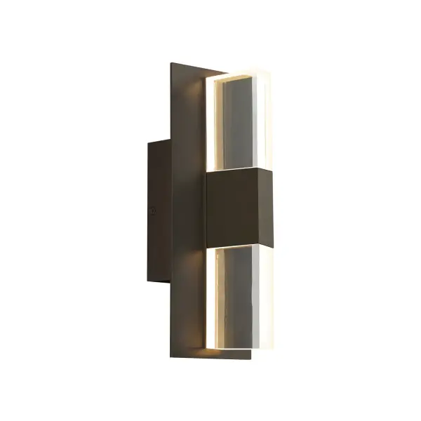 The Lyft wall sconce by Sean Lavin combines contemporary geometric design with versatile acrylic diffusers for soft, even LED illumination. Built for outdoor durability with stainless steel hardware and UV-stabilized materials.