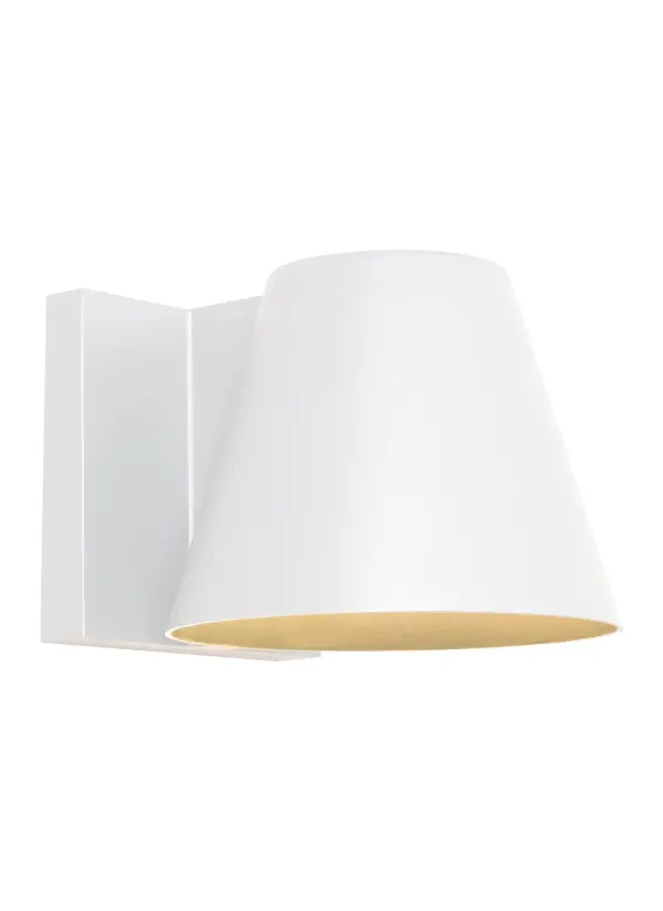 The Bowman LED wall sconce by Sean Lavin combines classic mid-century modern design with powerful LED technology. Its die-cast aluminum body and frosted acrylic lens deliver even, downward illumination perfect for outdoor spaces.