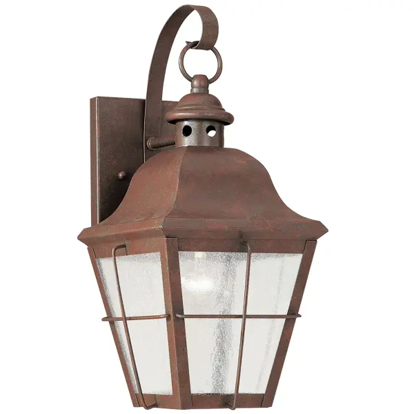 The Chatham Small Wall Lantern brings timeless appeal to outdoor spaces with its weathered copper finish and clear seeded glass panels. Compact yet impactful, it delivers traditional styling with coastal undertones.