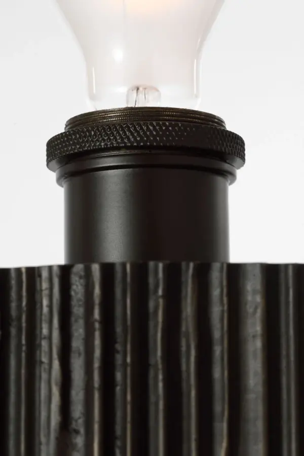 Sophisticated Textured Table Lamp with Luxurious Bouclé Shade - Image 10