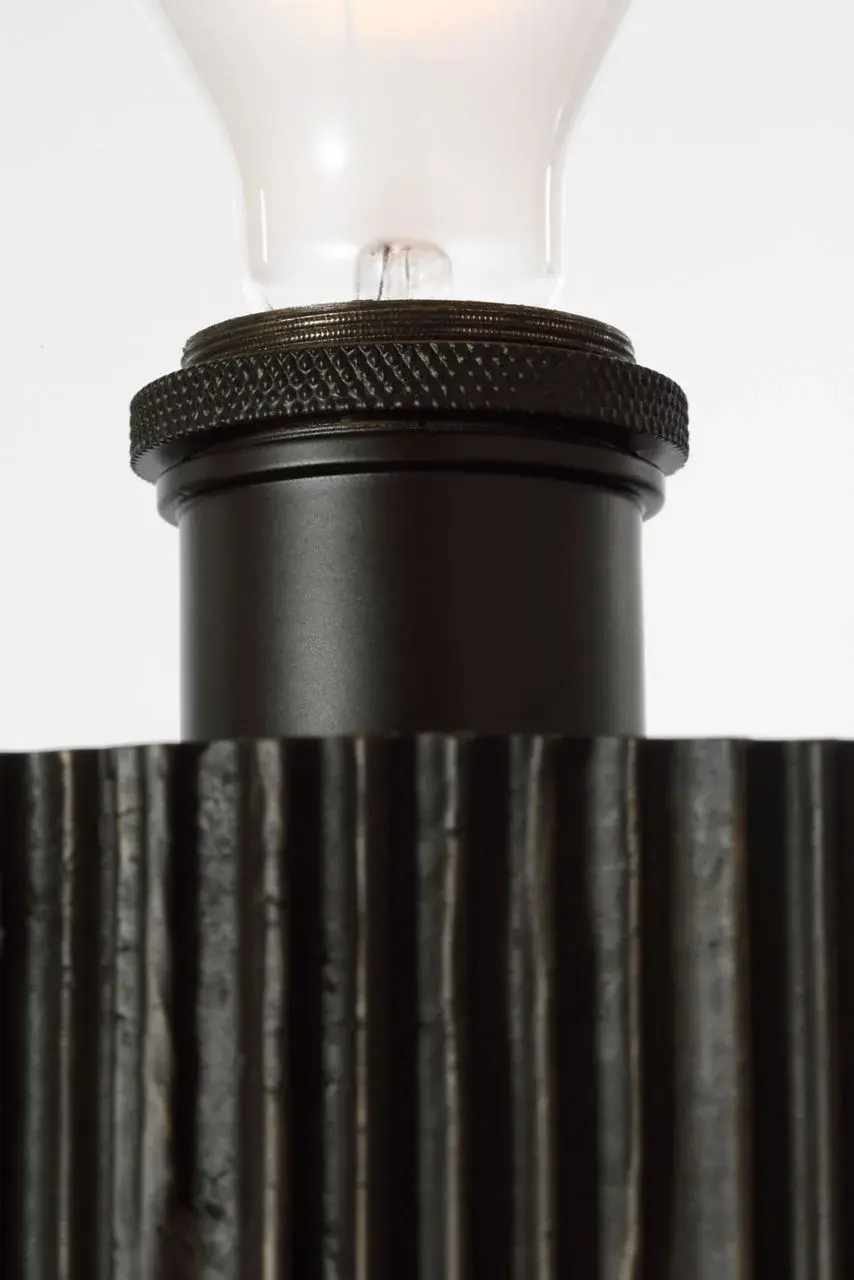 Sophisticated Textured Table Lamp with Luxurious Bouclé Shade - Image 10