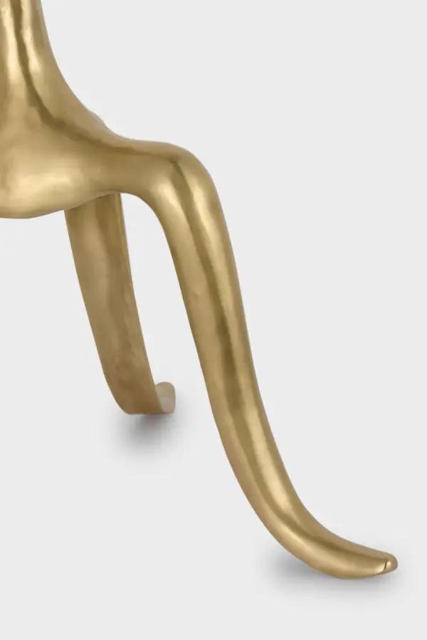 Elegant Traditional Floor Lamp with Timeless Brass Finish - Image 3