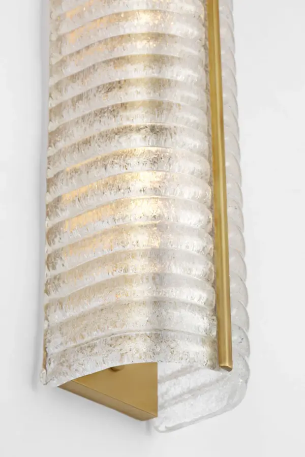 Claude 20" Linear Sconce in Hand-Rubbed Antique Brass with Clear Graniglia Glass - Image 3