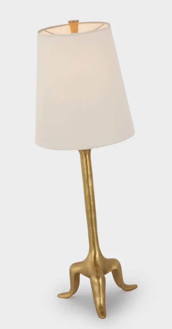 Elegant Traditional Table Lamp with Timeless Brass Finish - Image 3