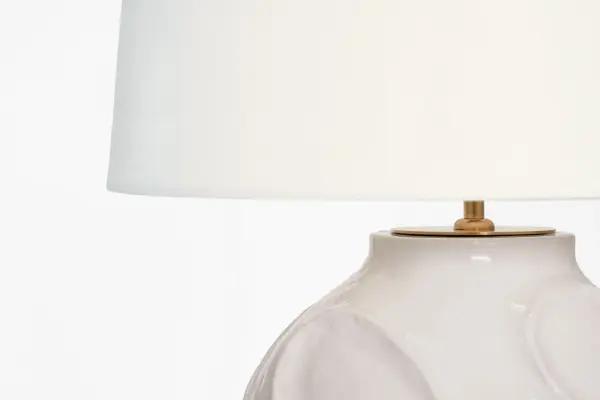 Elegant Sculpted Ceramic Lamp with Coastal-Inspired Crackle Finish - Image 3