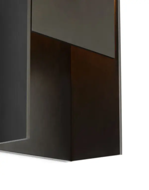 Align 15" Shielded Wall Light - Image 3