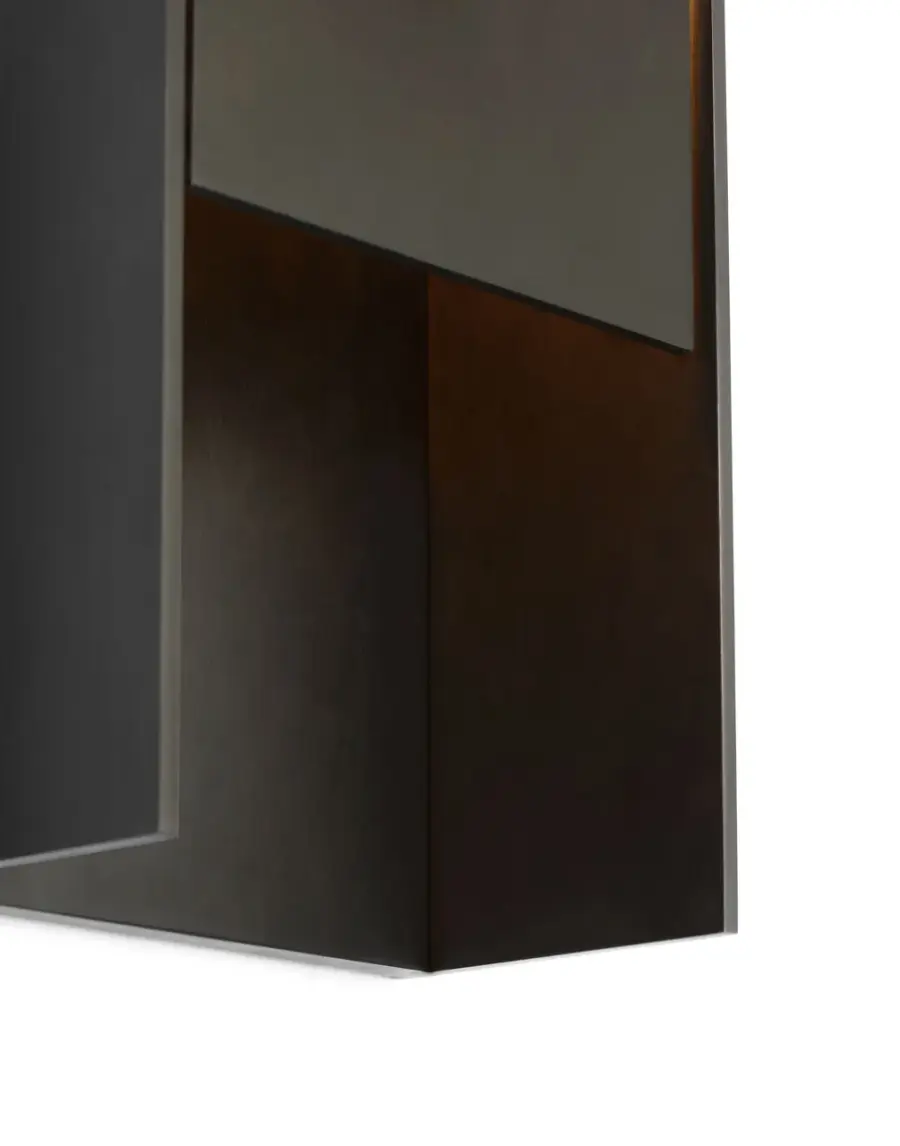 Align 15" Shielded Wall Light - Image 3