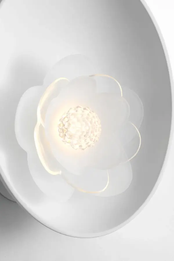 Petaluma 7" Reflector Sconce in Matte White with Etched and Clear Glass Flower - Image 3