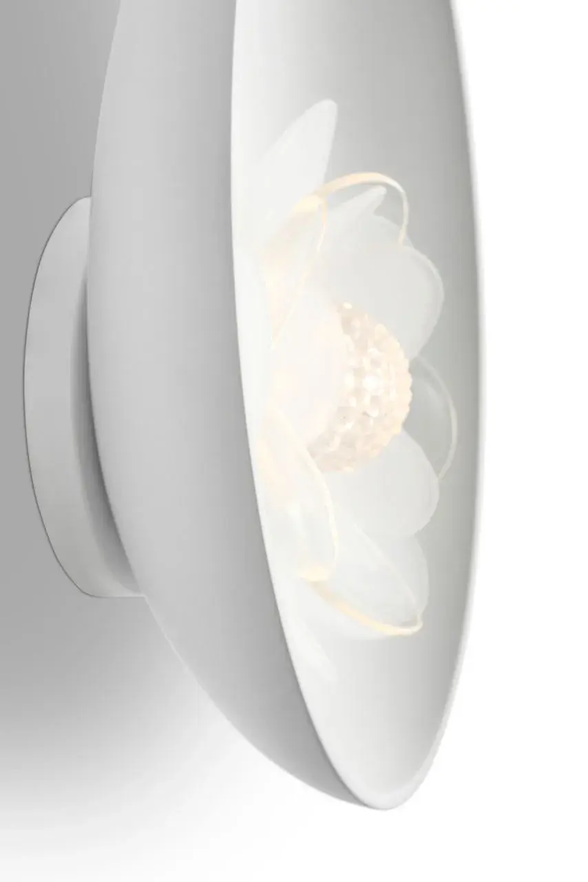 Petaluma 7" Reflector Sconce in Matte White with Etched and Clear Glass Flower - Image 4