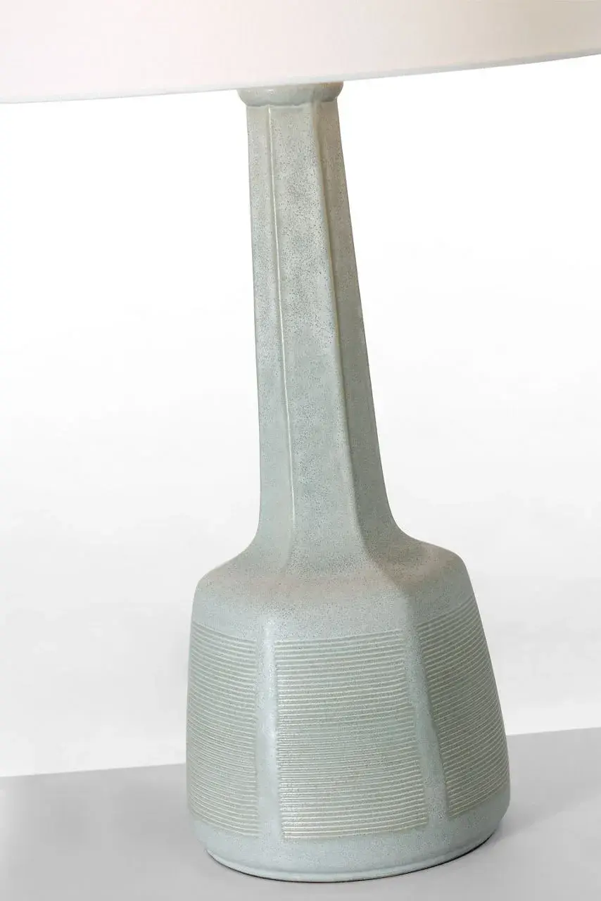Elegant Coastal-Inspired Table Lamp with Sophisticated Jade Finish - Image 7