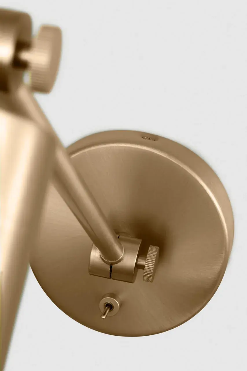 Frasar Medium Arm Sconce in Satin Brass - Image 5