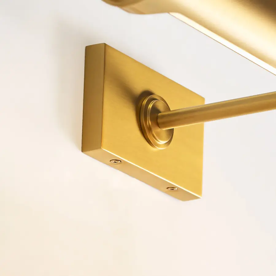 Azer 24" Picture Light in Burnished Brass - Image 4