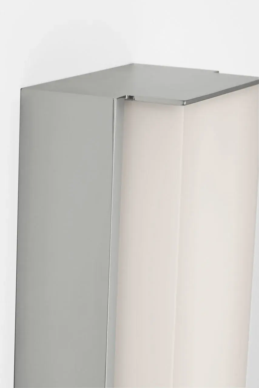Panna 18" LED Vanity Light in Chrome - Image 2