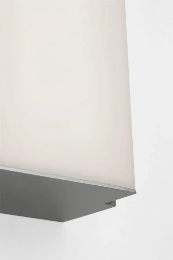 Panna 18" LED Vanity Light in Chrome - Image 3
