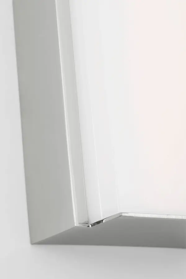 Panna 24" LED Vanity Light in Chrome - Image 4