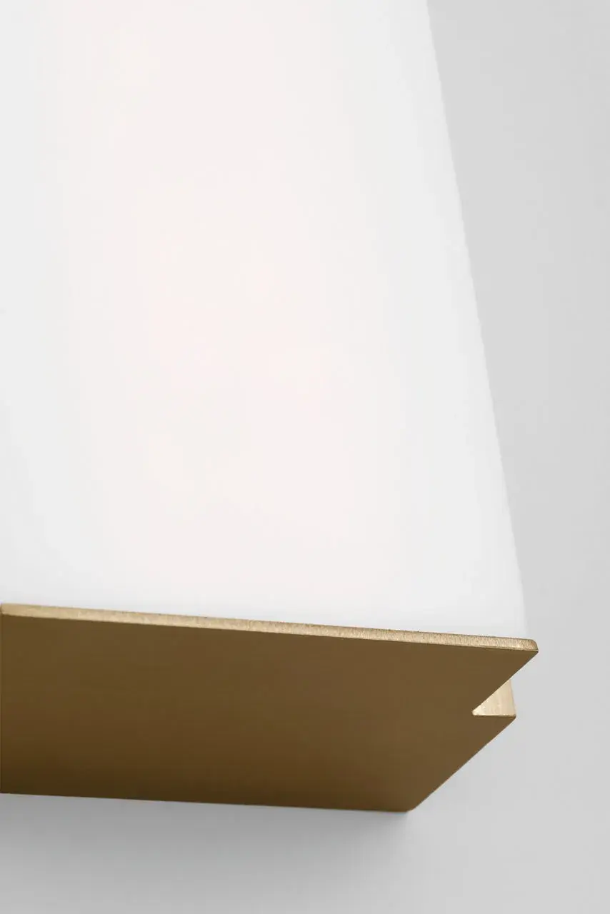 Panna 30" LED Vanity Light in Satin Brass - Image 4