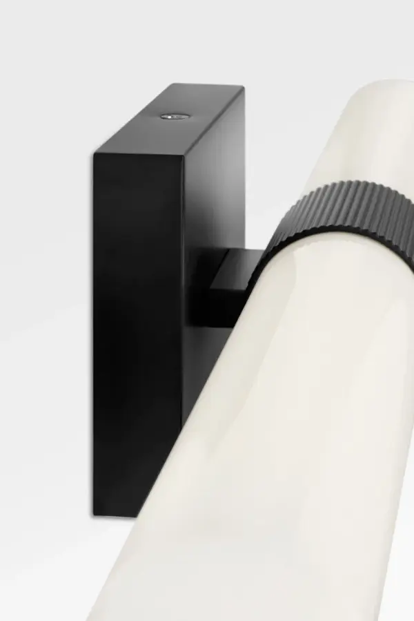 Sarco 24" LED Vanity Light in Midnight Black - Image 5