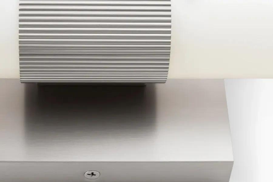 Contemporary LED Vanity Light with Architectural Texture - Image 5