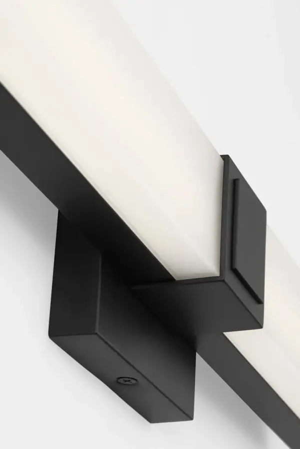 Fentress 18" LED Vanity Light in Midnight Black - Image 6