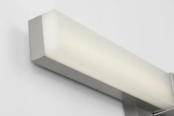Sleek Modern LED Vanity Light with Clean Architectural Lines - Image 4