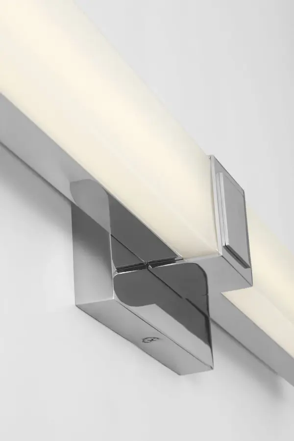 Fentress 24" LED Vanity Light in Chrome - Image 7