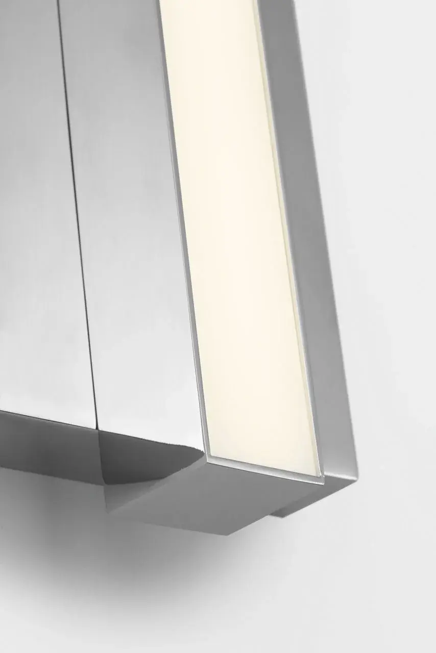 Marque 13" LED Vanity Light in Chrome - Image 4