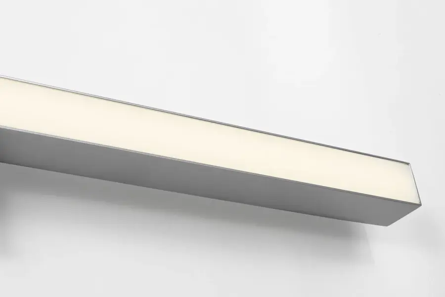 Marque 30" LED Vanity Light in Chrome - Image 4