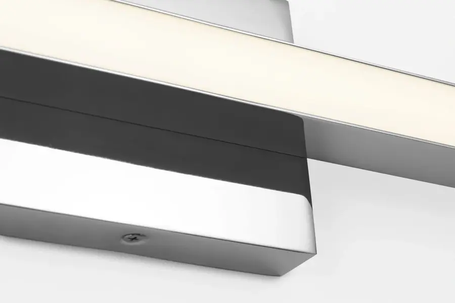 Marque 30" LED Vanity Light in Chrome - Image 5