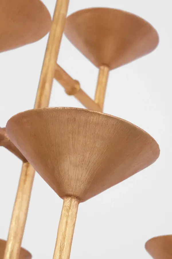 Elegant Traditional Chandelier with Luxurious Gold Leaf Finish - Image 4