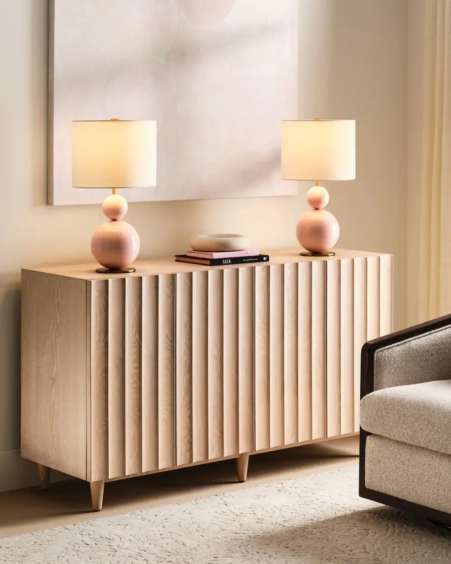 Suki Medium Table Lamp in Blush - Image 5