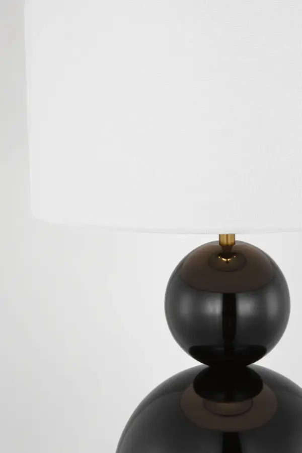 Suki Medium Table Lamp in Gloss Black - Image 4