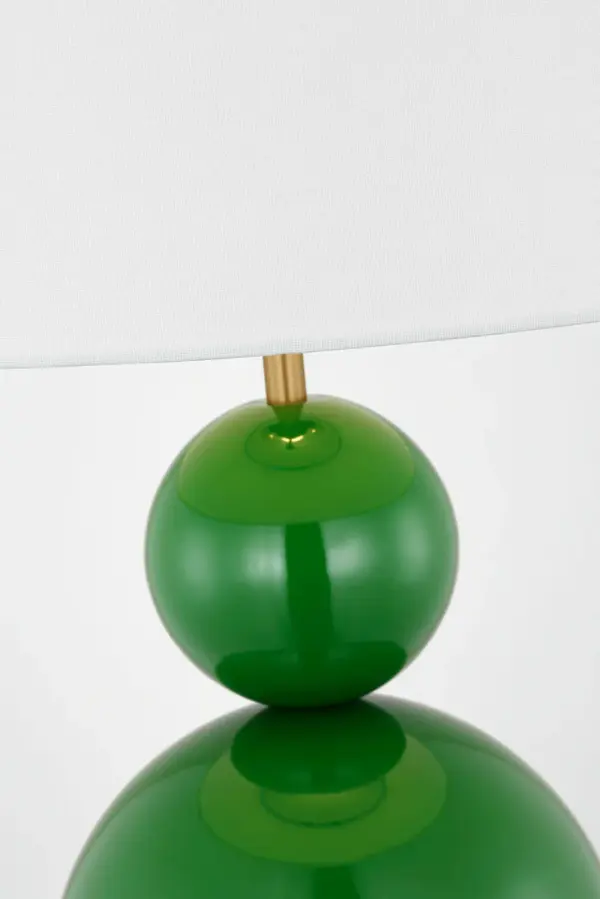 Suki Medium Table Lamp in Green - Image 3