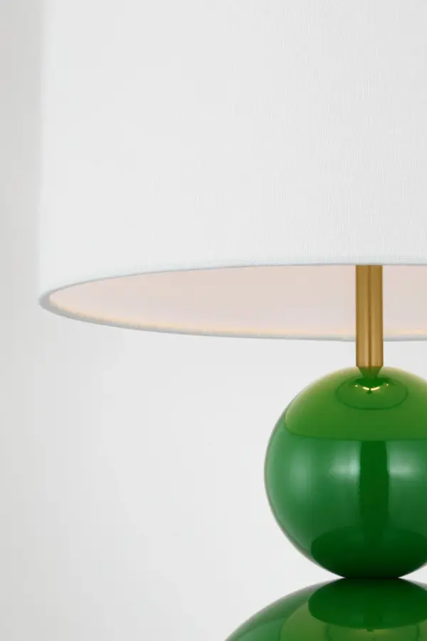 Suki Medium Table Lamp in Green - Image 4