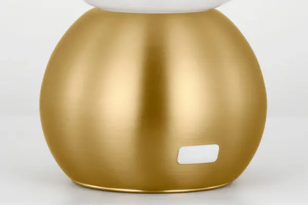 Suki Rechargeable Mini Table Lamp - Image 4