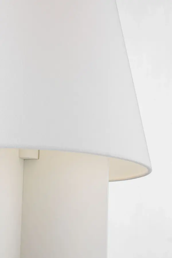 Blocco Small Table Lamp in Soft Linen - Image 11