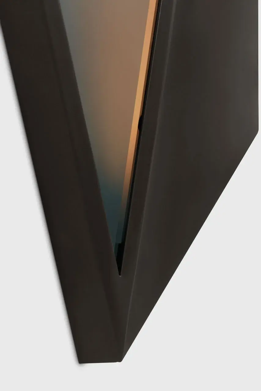Contemporary Outdoor Wall Sconce with Warm LED Illumination - Image 4