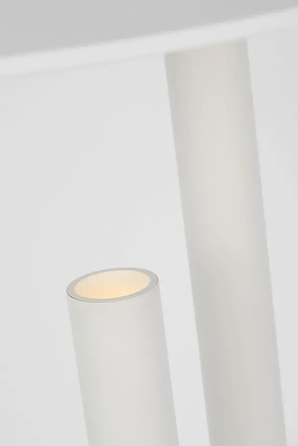Fielle Medium Table Lamp - Image 4