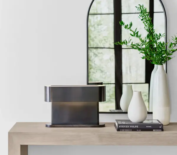 Sophisticated Small-Scale Lighting with Warm, High-Quality Illumination - Image 14