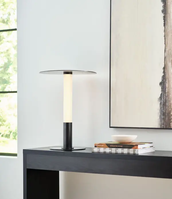 Miguel 21" Table Lamp in Bronze - Image 7