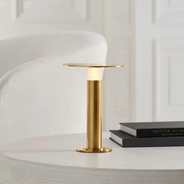 Miguel 21" Table Lamp in Bronze - Image 9