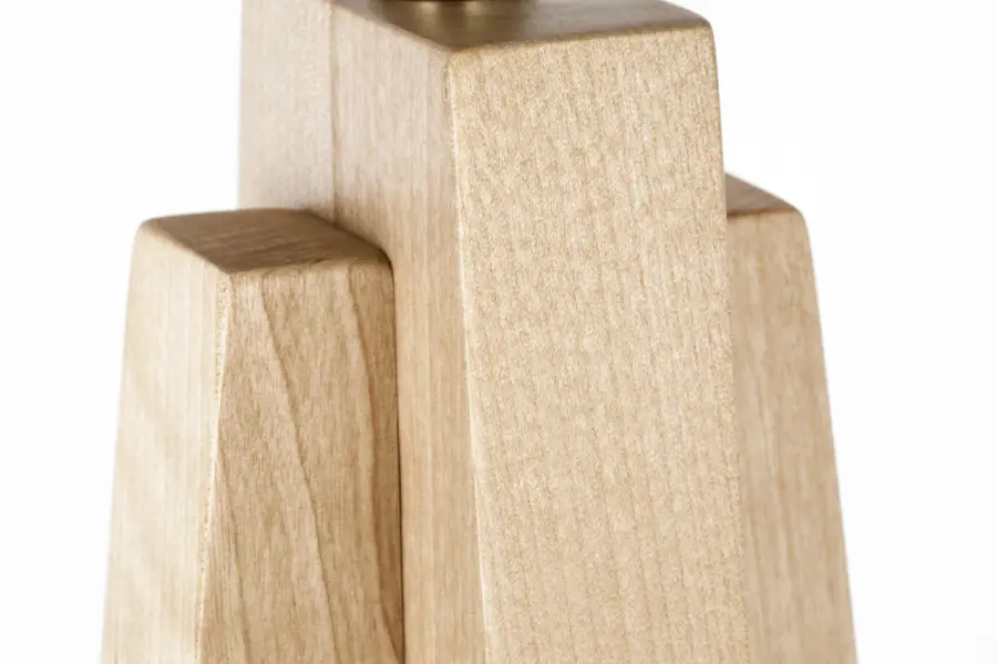 Elegant Scandinavian Floor Lamp with Natural Warmth - Image 4