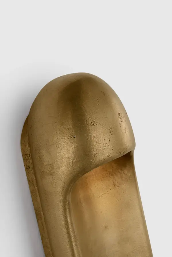 Esculpa 18" Elongated Wall Light in Museum Brass - Image 7