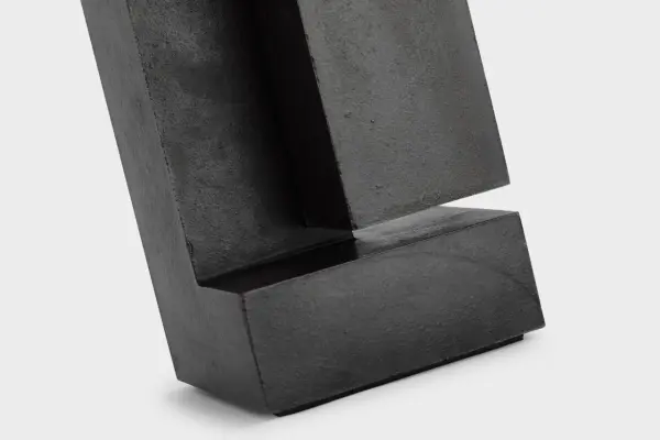 Sophisticated 27" Table Lamp with Museum-Quality Black Finish - Image 3