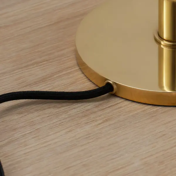 Elegant Crystal Table Lamp with Timeless Brass Finish - Image 7