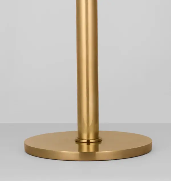 Elegant Crystal Table Lamp with Timeless Brass Finish - Image 9