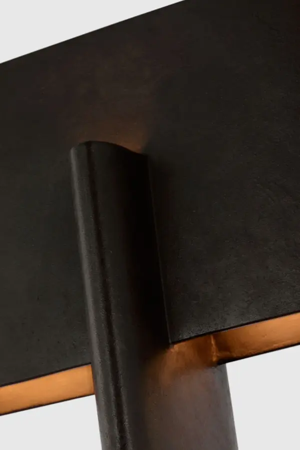 Sculptural Intersecting Design Brings Modern Sophistication - Image 8